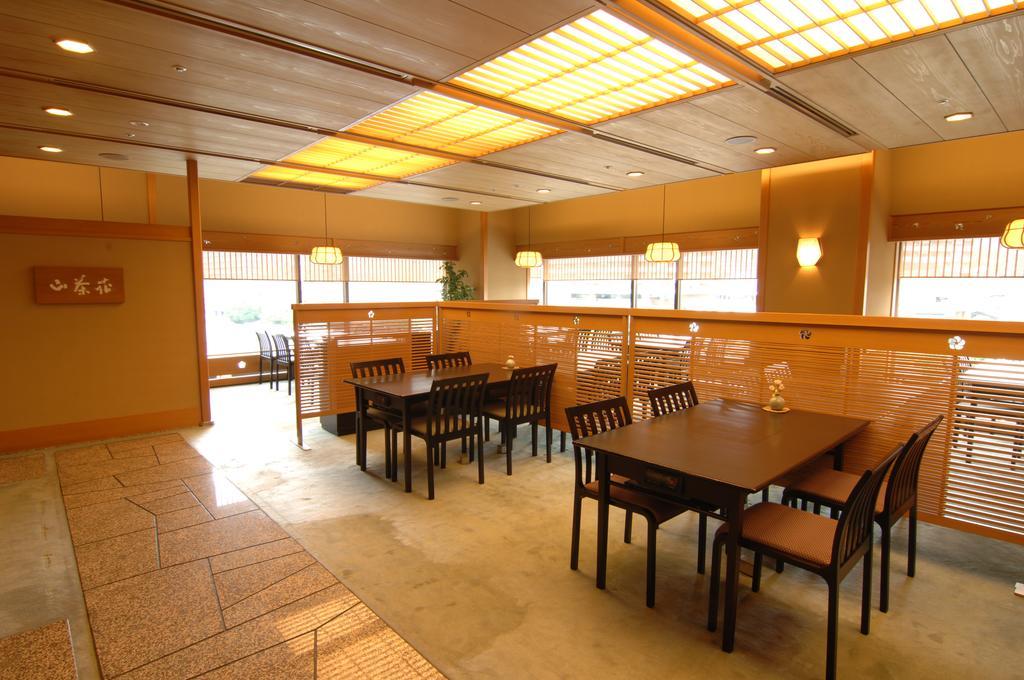 Hotel Wakamizu Takarazuka Bagian luar foto