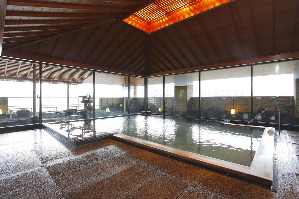 Hotel Wakamizu Takarazuka Bagian luar foto
