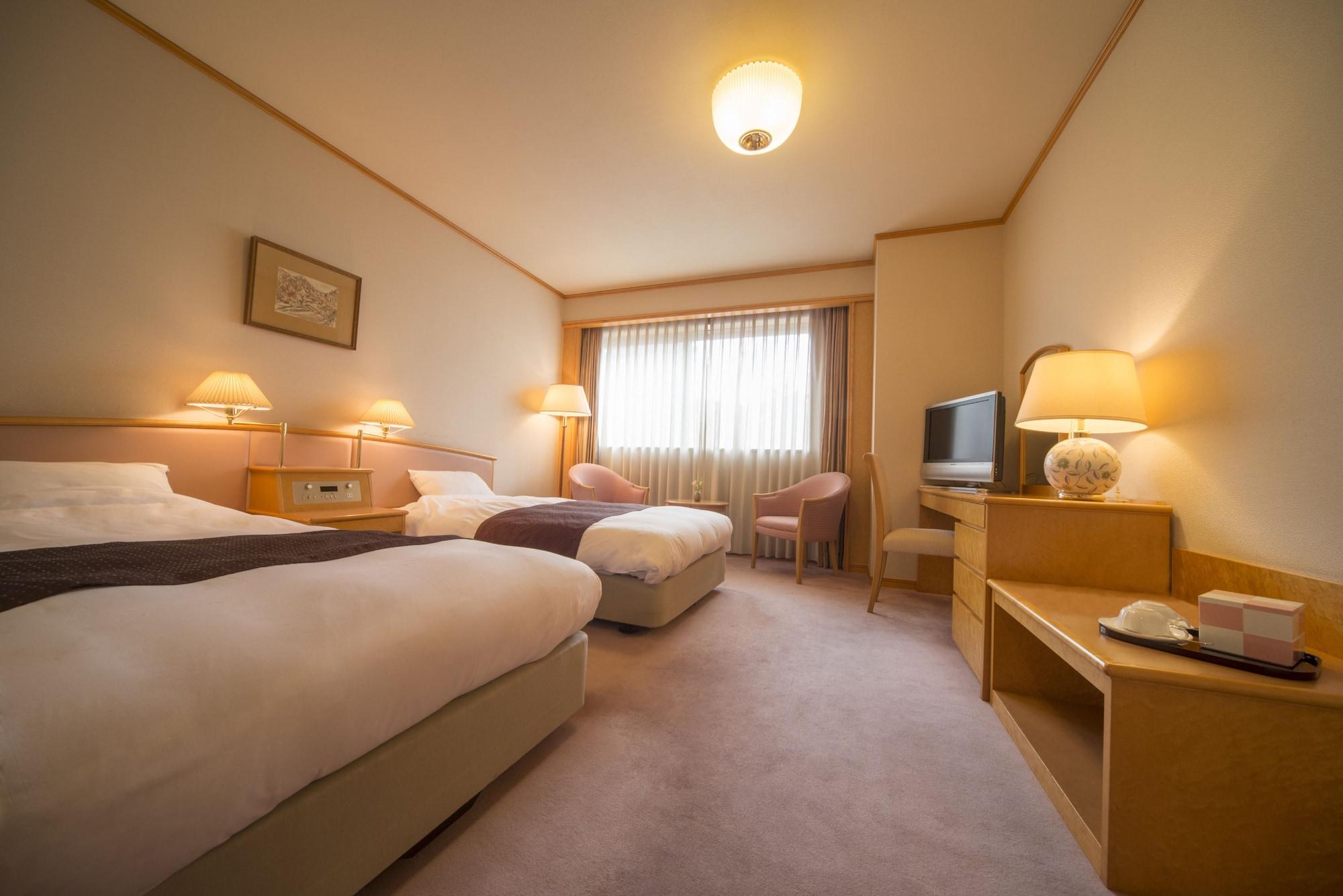 Hotel Wakamizu Takarazuka Bagian luar foto