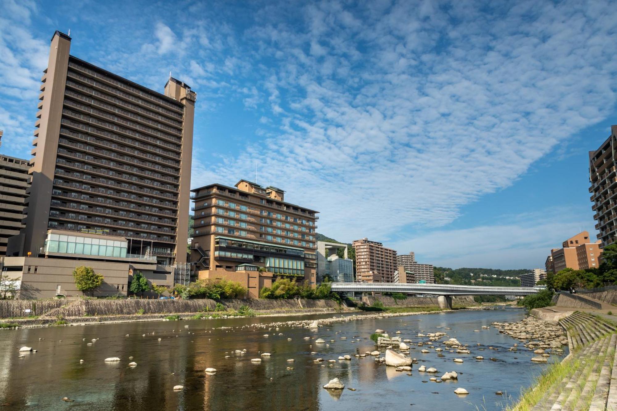 Hotel Wakamizu Takarazuka Bagian luar foto