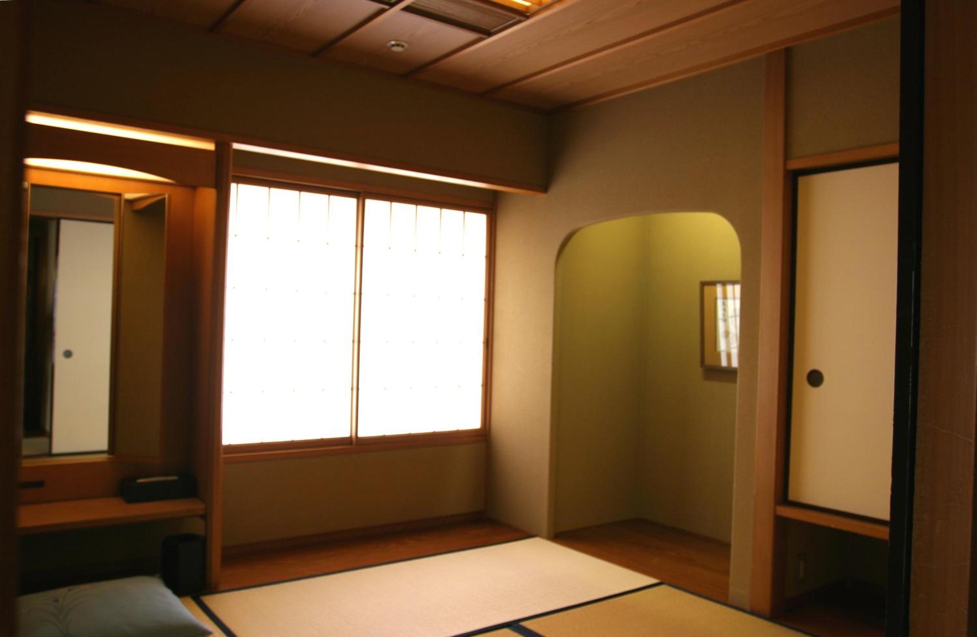 Hotel Wakamizu Takarazuka Ruang foto
