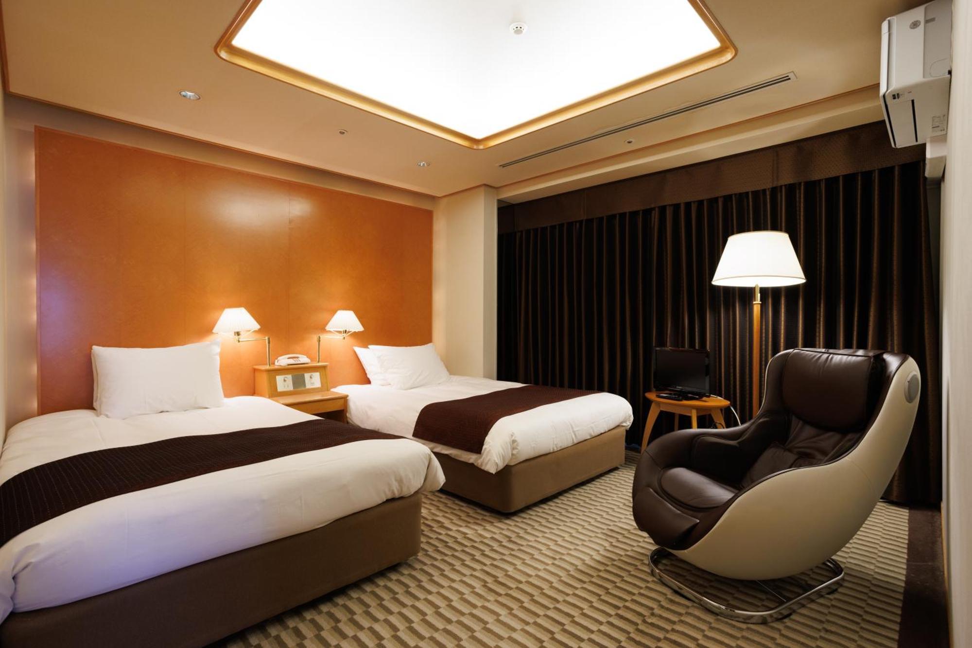 Hotel Wakamizu Takarazuka Bagian luar foto