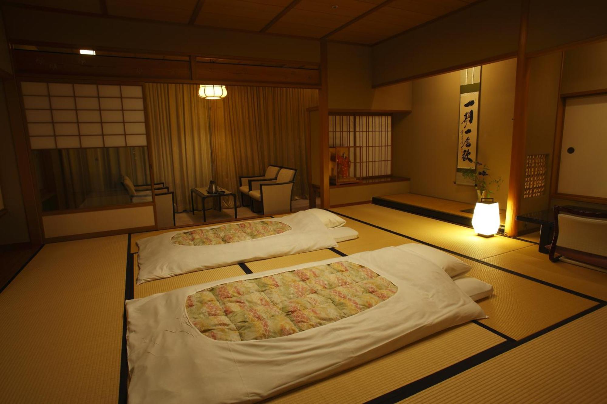 Hotel Wakamizu Takarazuka Ruang foto