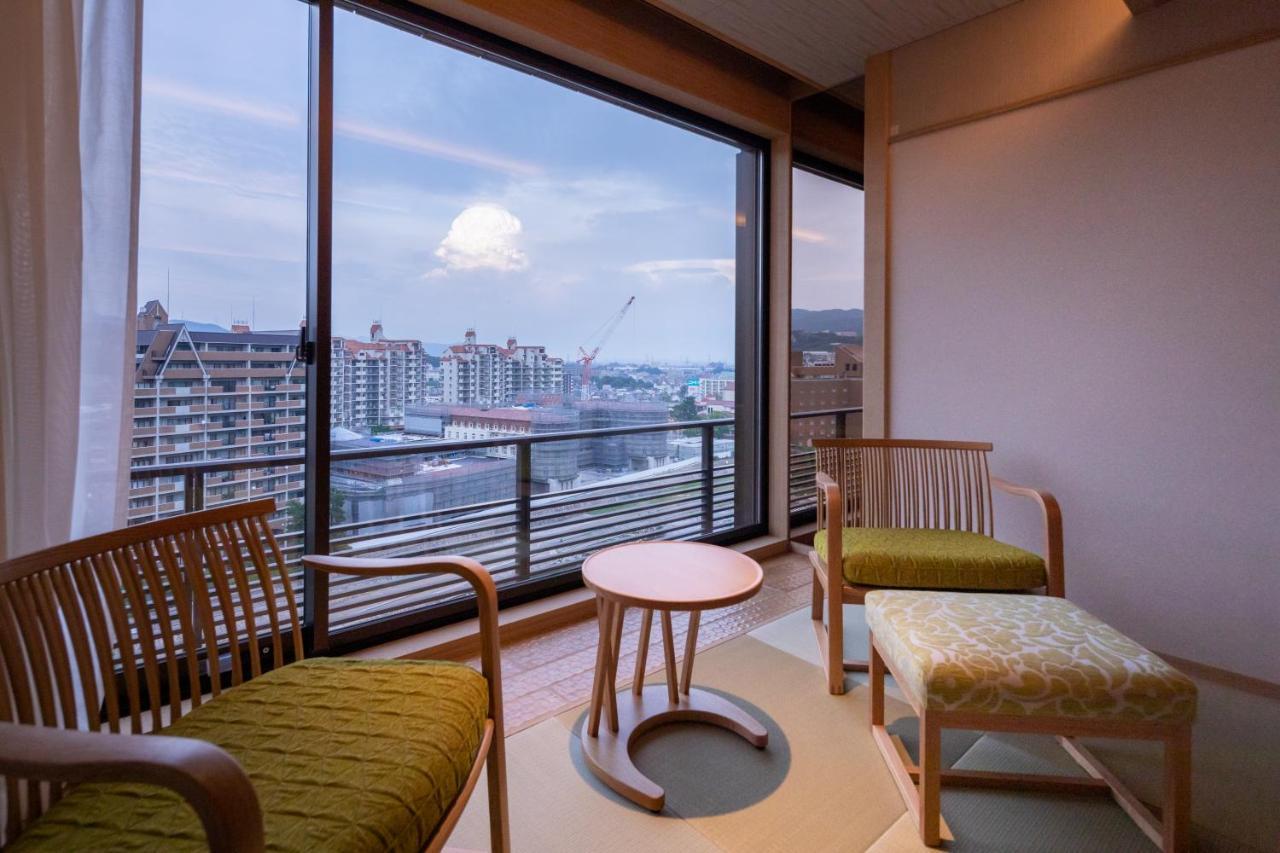 Hotel Wakamizu Takarazuka Bagian luar foto